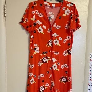 GAP V-neck midi dress Size M Tall. New without tag.